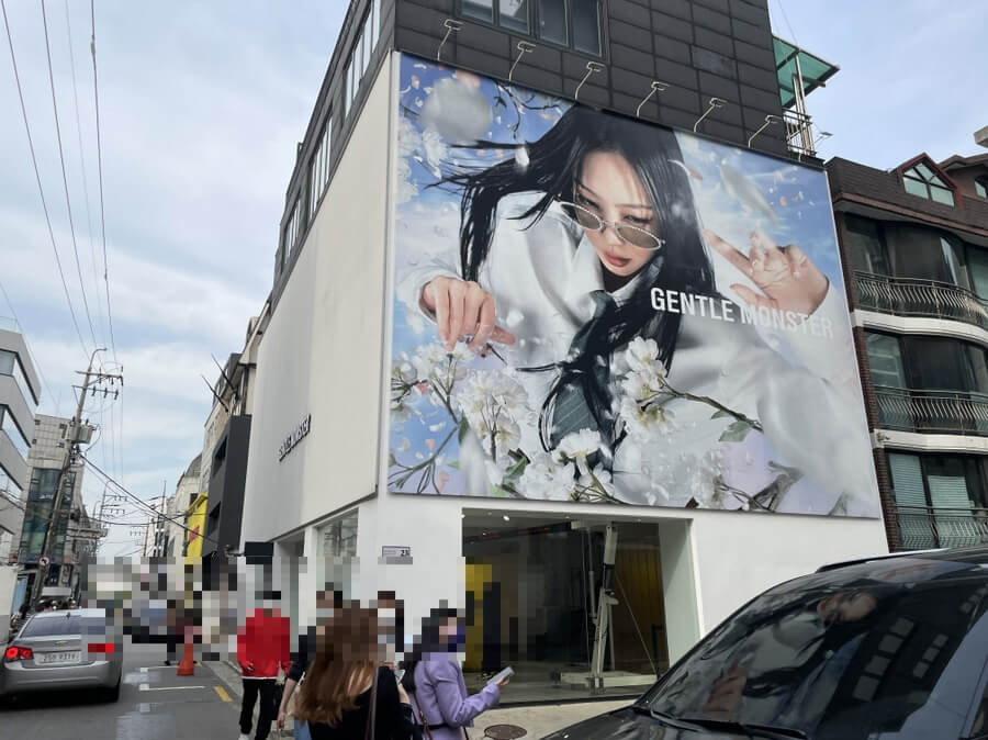 ASICS Tiger Concept Store Opens in Garosugil, Sinsa-dong Seoul